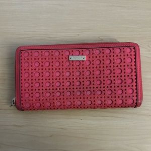 Kate Spade Zippy Wallet ❤️